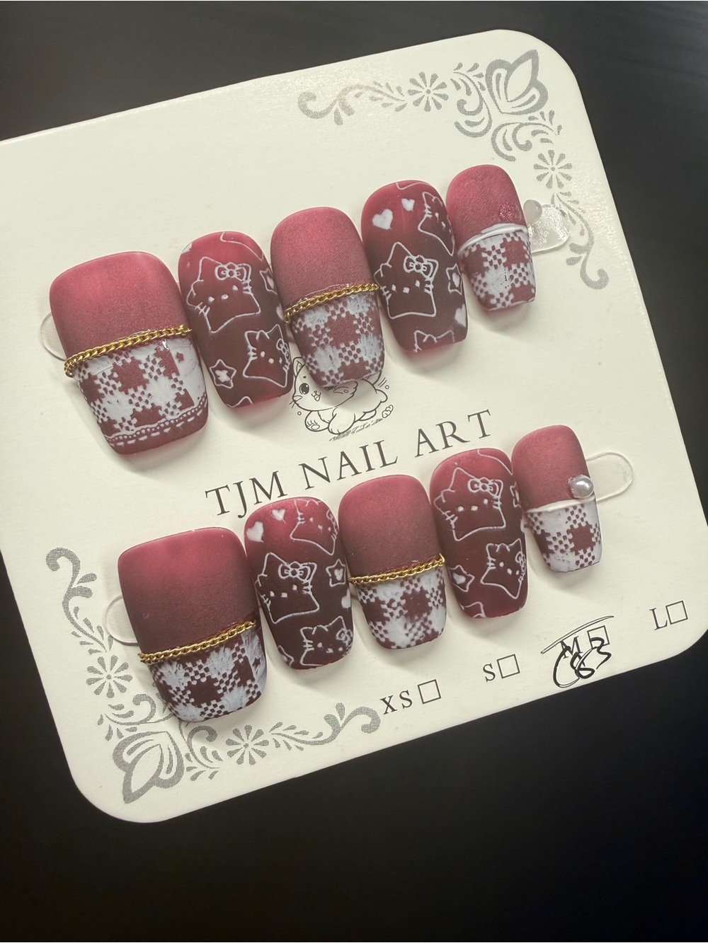Matte Burgundy Star Hello Kitty Press-On Nails in Medium